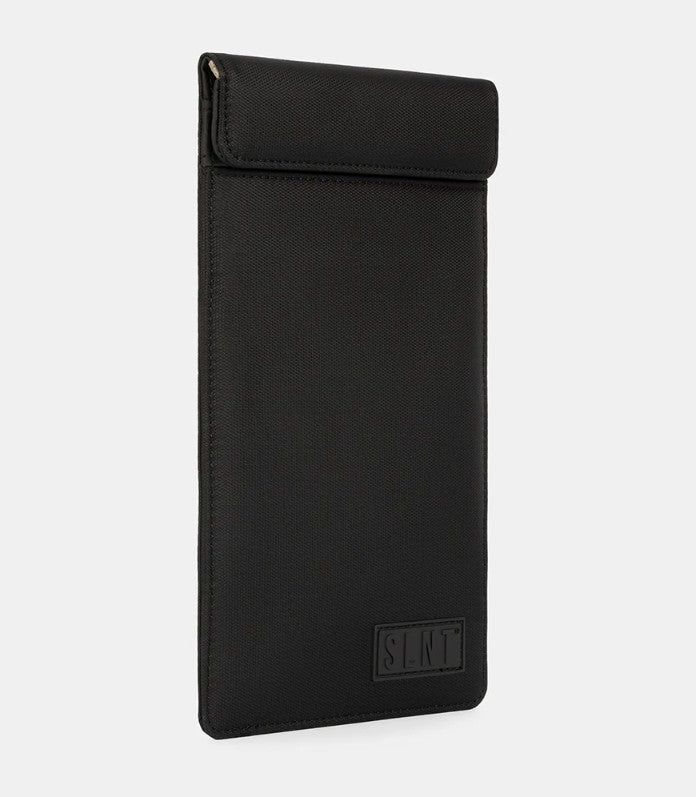 SLNT Faraday Phone Sleeve Medium Black Nylon