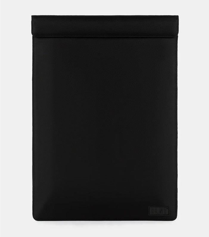 SLNT Vertical Faraday Laptop Sleeve 13/14 Inch Black Nylon